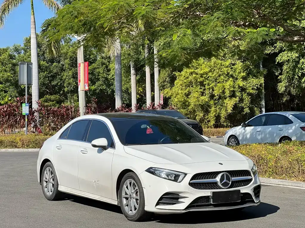 Mercedes-Benz A-Class — фото 9