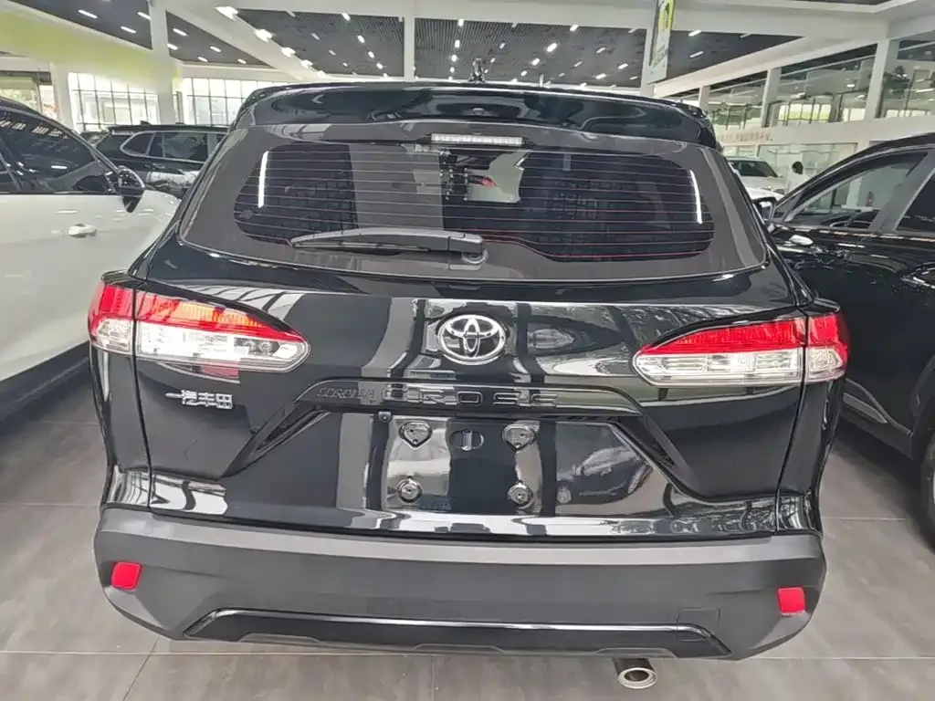 Toyota Corolla Cross — фото 3