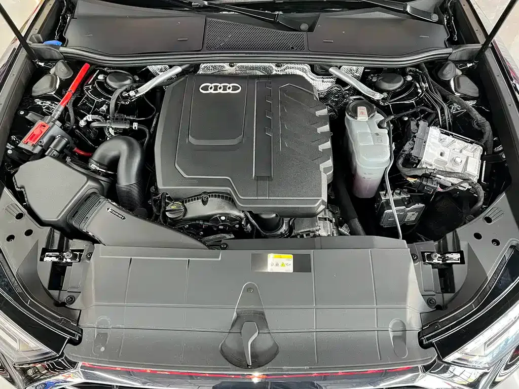 Audi A6L — фото 6