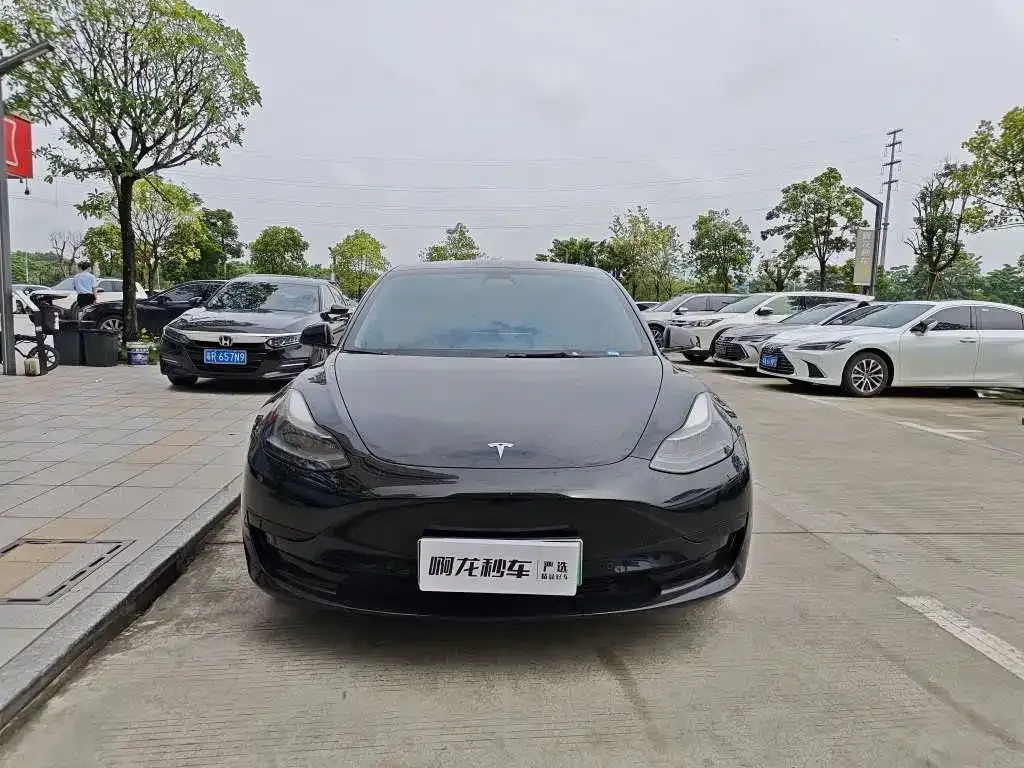 Tesla Model 3 — фото 7