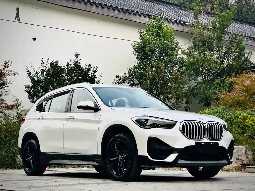 BMW X1 — фото 5