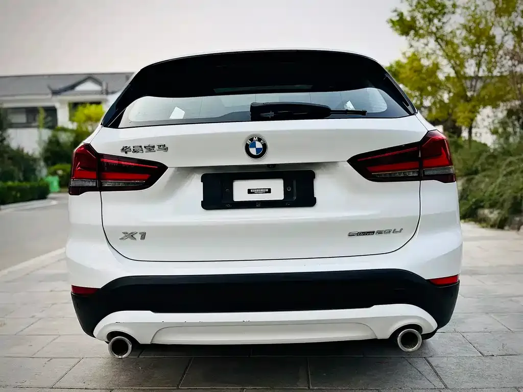 BMW X1 — фото 2