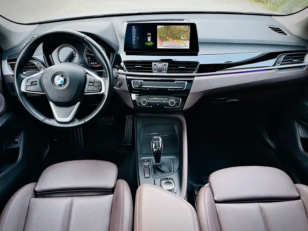 BMW X1 — фото 9