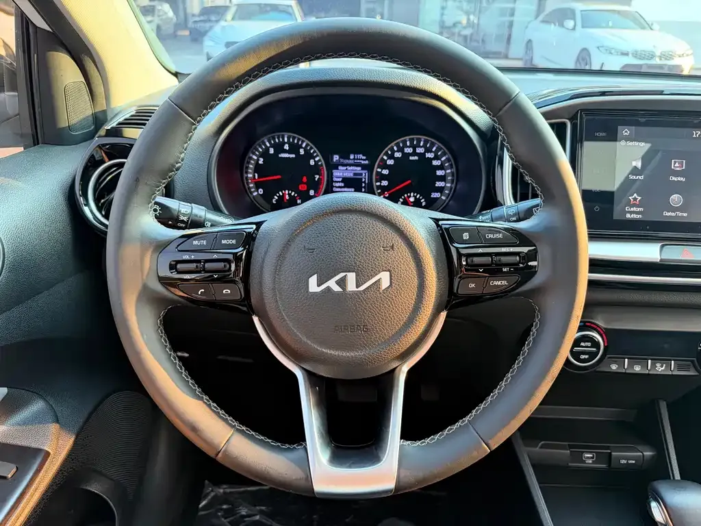 Kia KX1 — фото 6