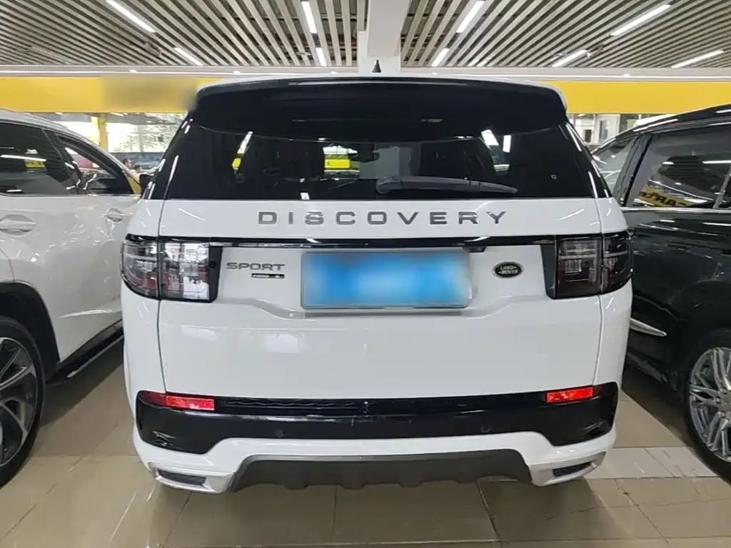 Land Rover Discovery Sport — фото 2
