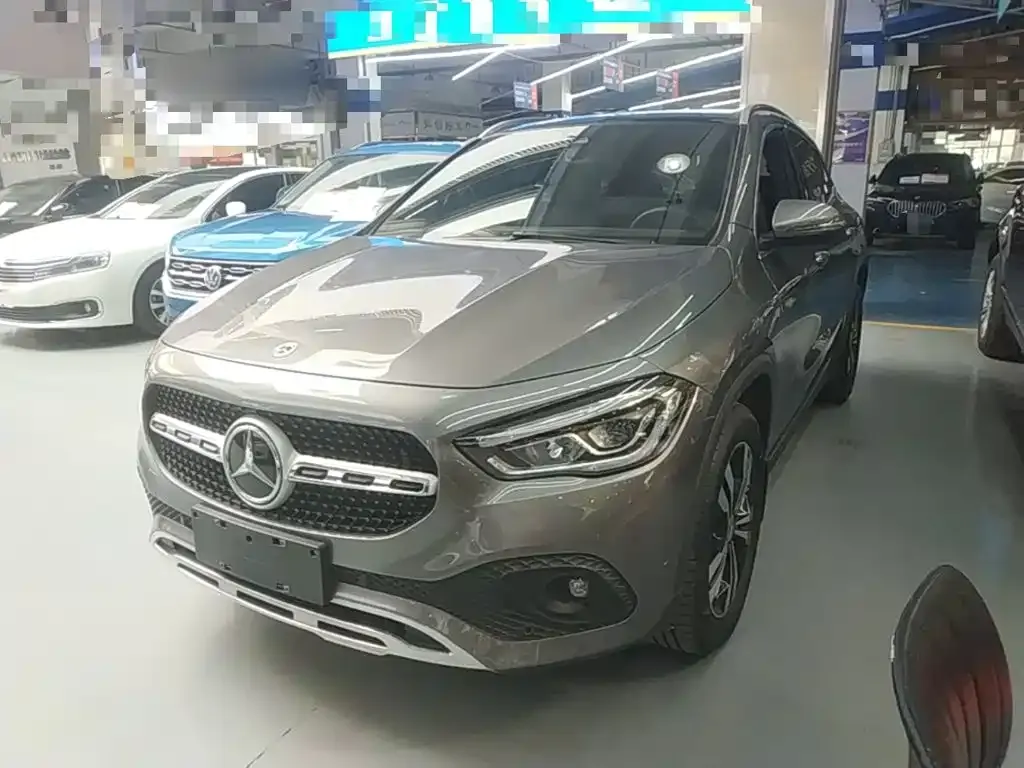 Mercedes-Benz GLA — фото 1