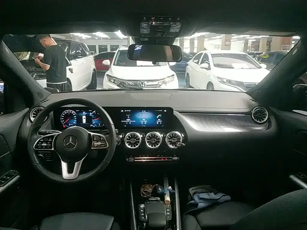 Mercedes-Benz GLA — фото 9