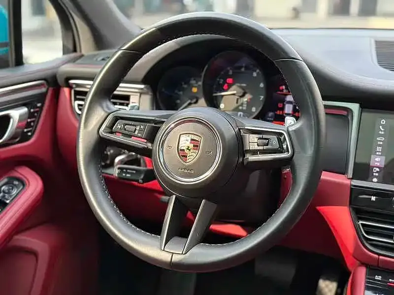 Porsche Macan — фото 4