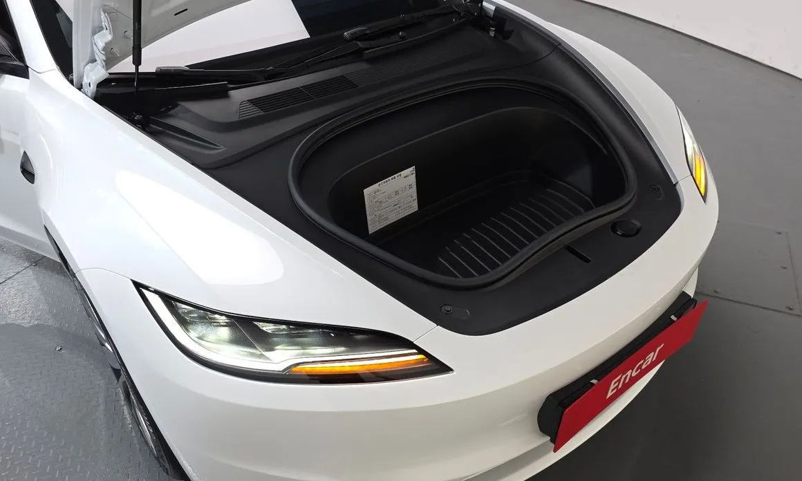 Tesla Model 3 — фото 6