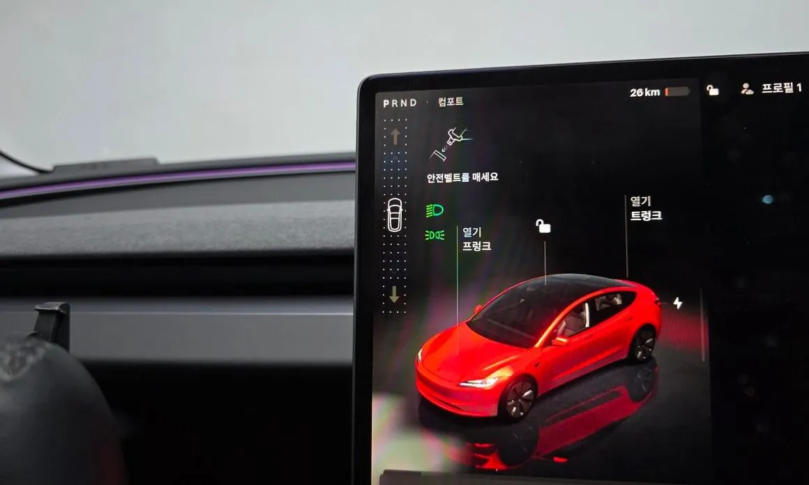 Tesla Model 3 — фото 4