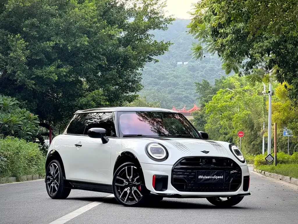 MINI JCW (John Cooper Works) — фото 8