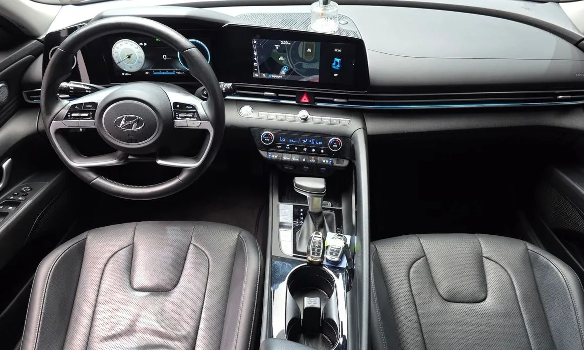 Hyundai AVANTE — фото 9