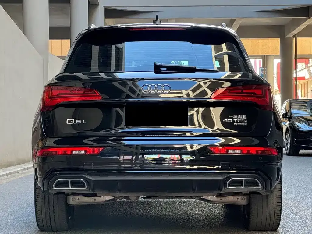Audi Q5L — фото 3