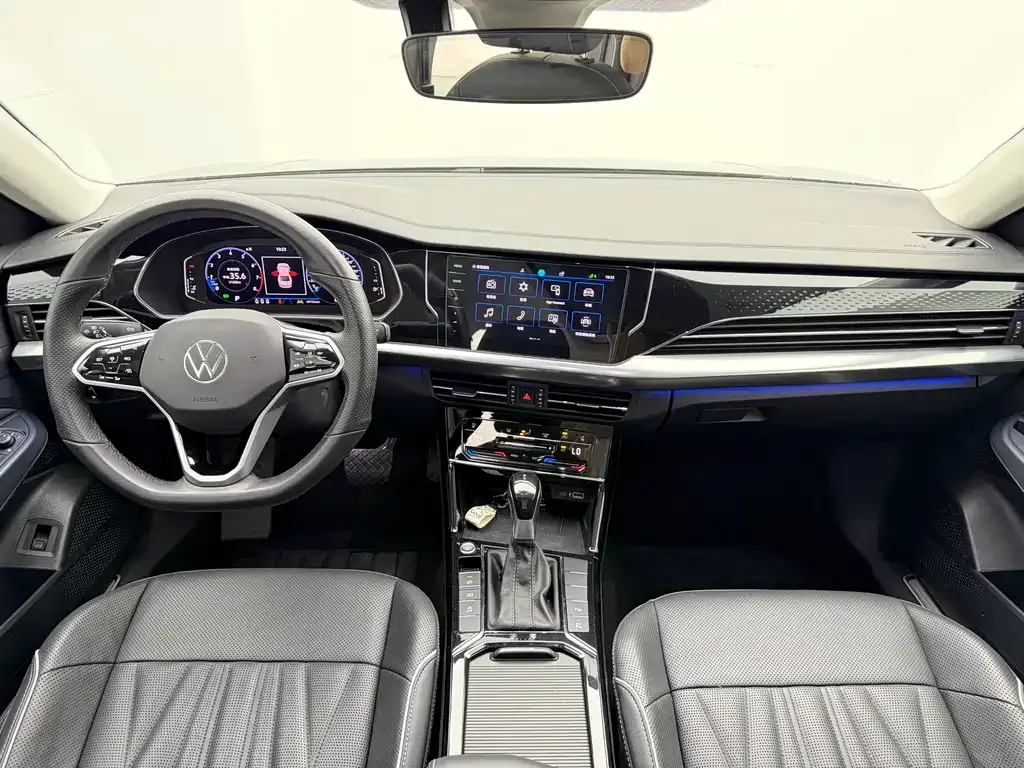 Volkswagen Passat — фото 10