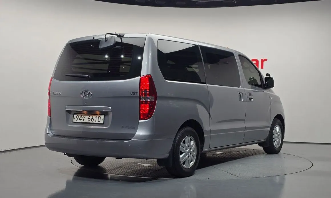 Hyundai Starex — фото 4