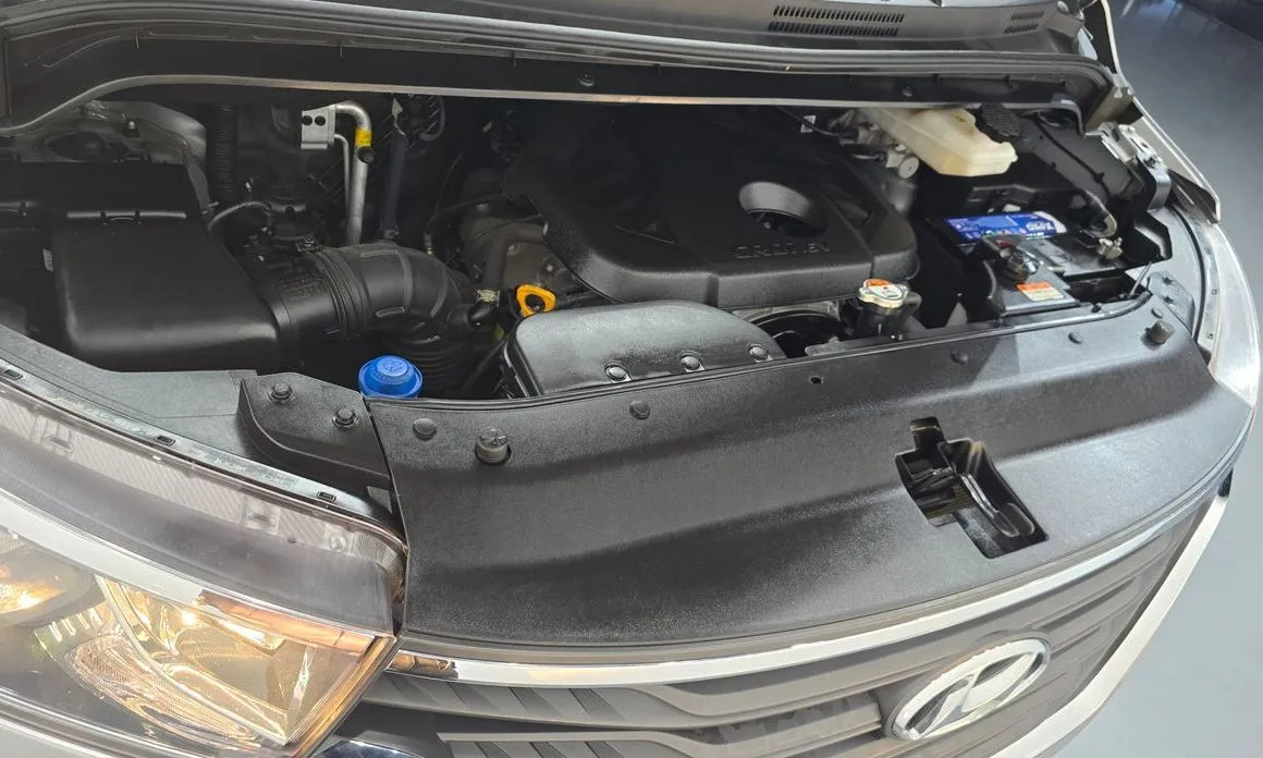 Hyundai Starex — фото 10