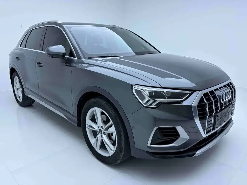 Audi Q3 — фото 10