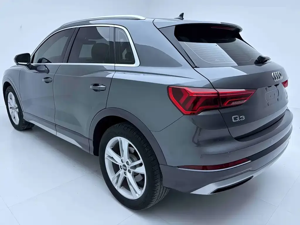 Audi Q3 — фото 4