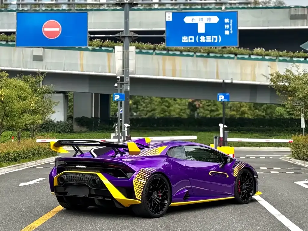 Lamborghini Huracan — фото 7