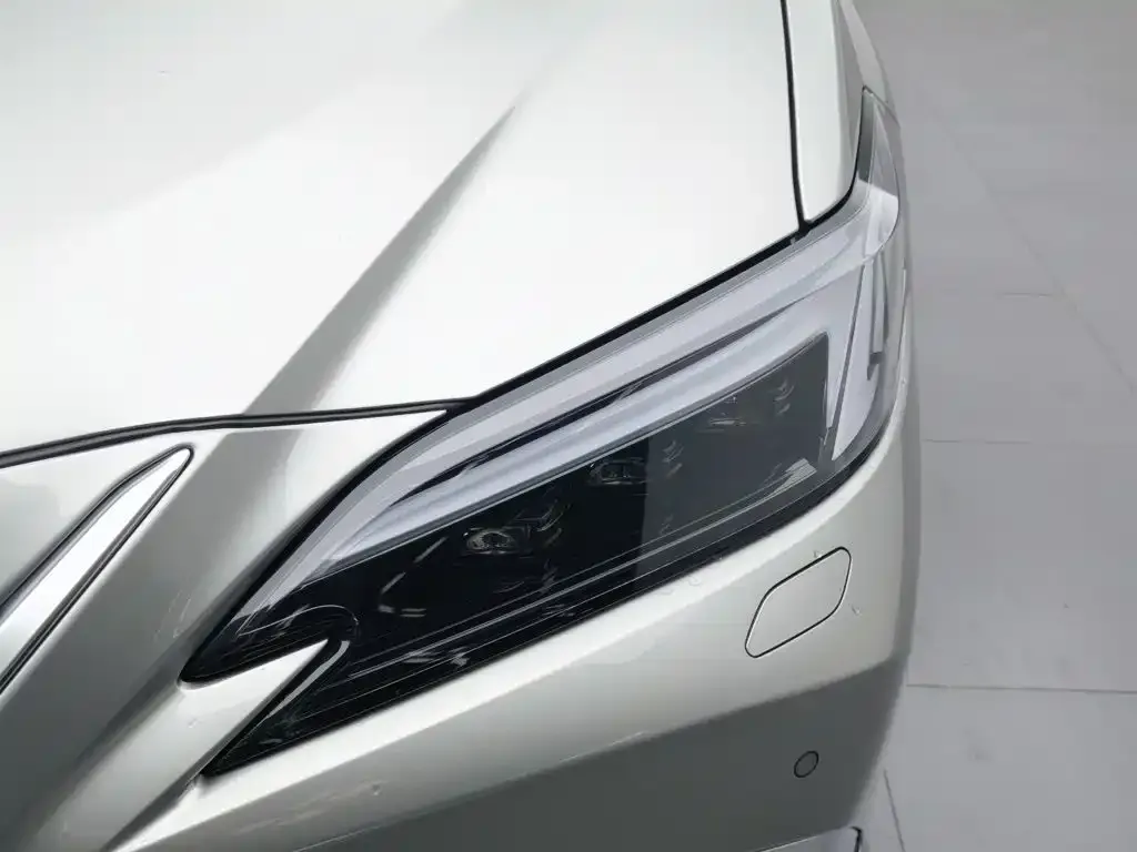 Lexus ES — фото 3