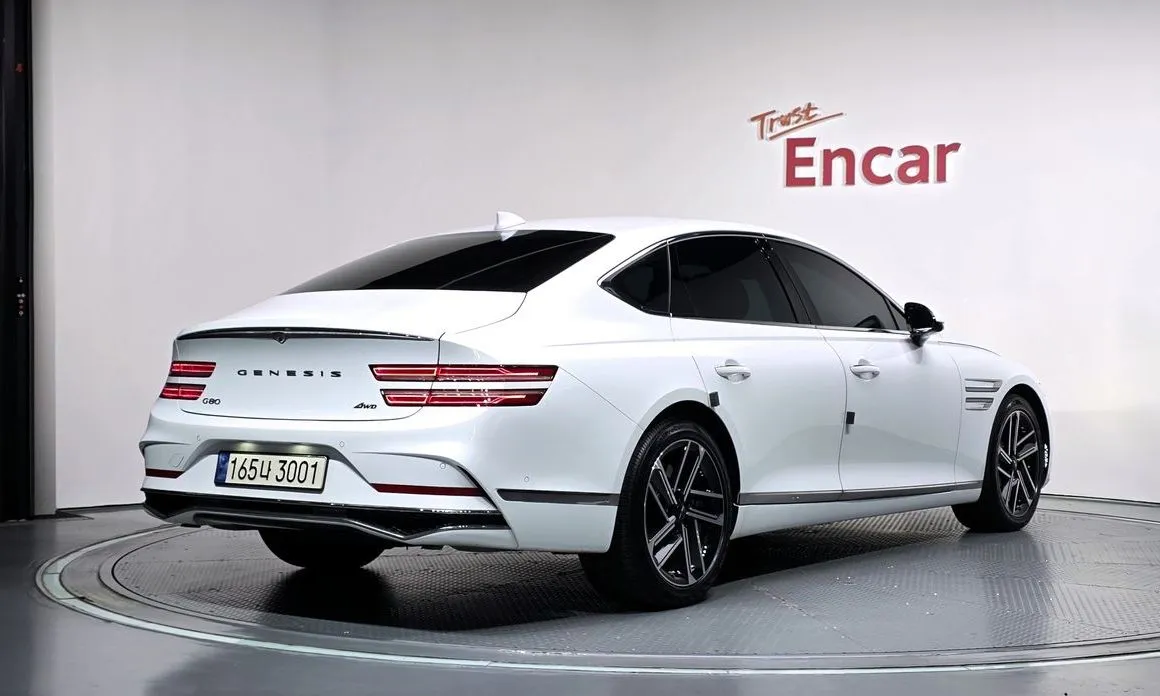 Genesis G80 — фото 10
