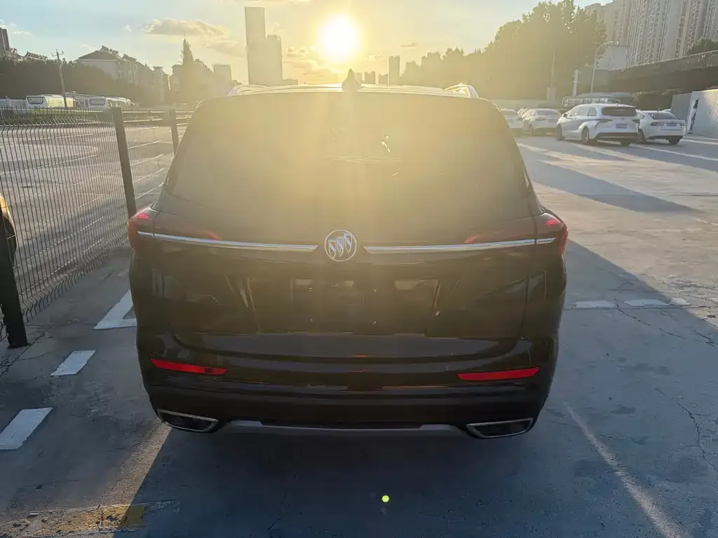 Buick Envision Plus — фото 5