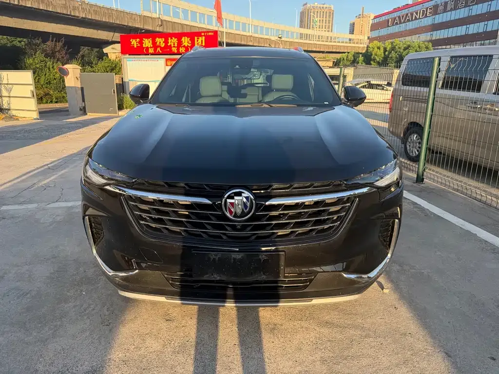 Buick Envision Plus — фото 6
