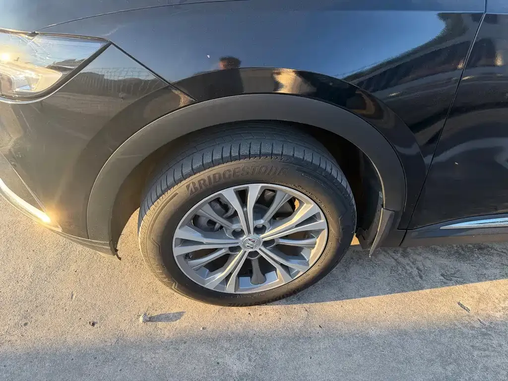 Buick Envision Plus — фото 9