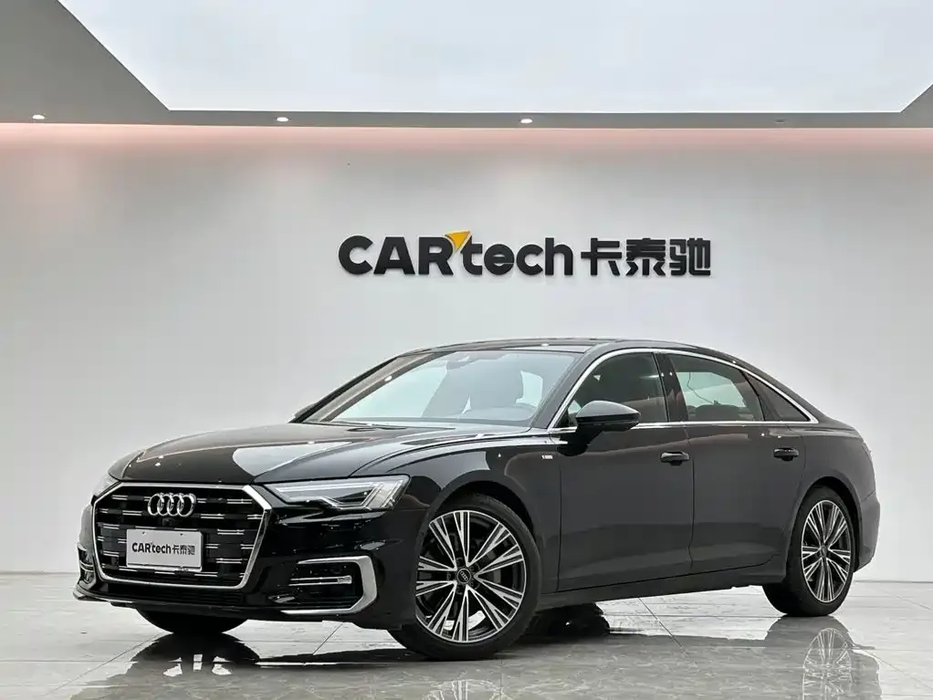 Audi A6L — фото 1