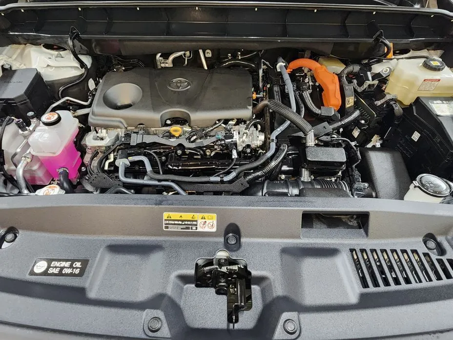 Toyota Highlander — фото 10