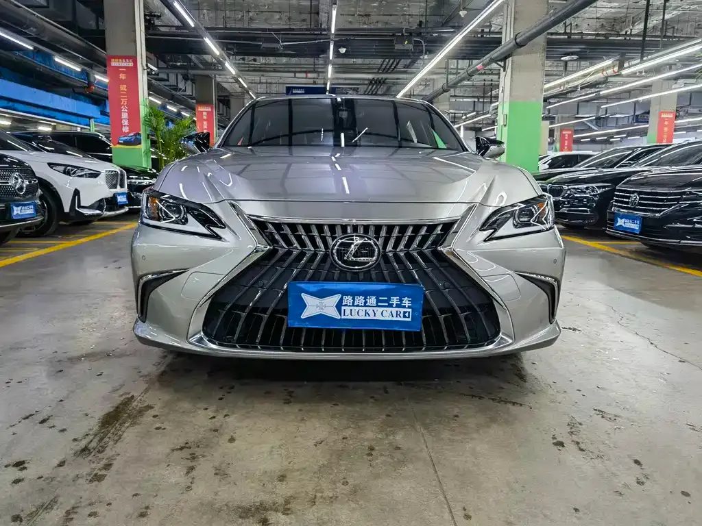 Lexus ES — фото 2