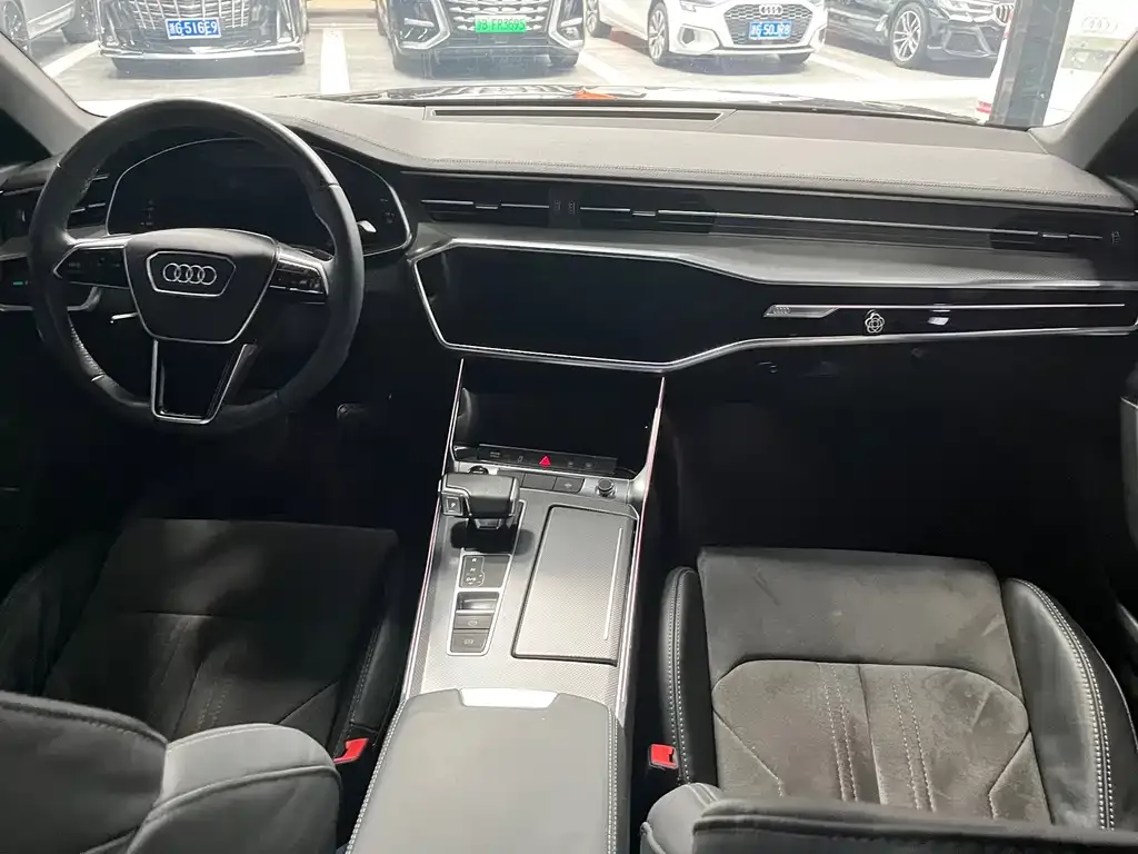 Audi A6L — фото 6