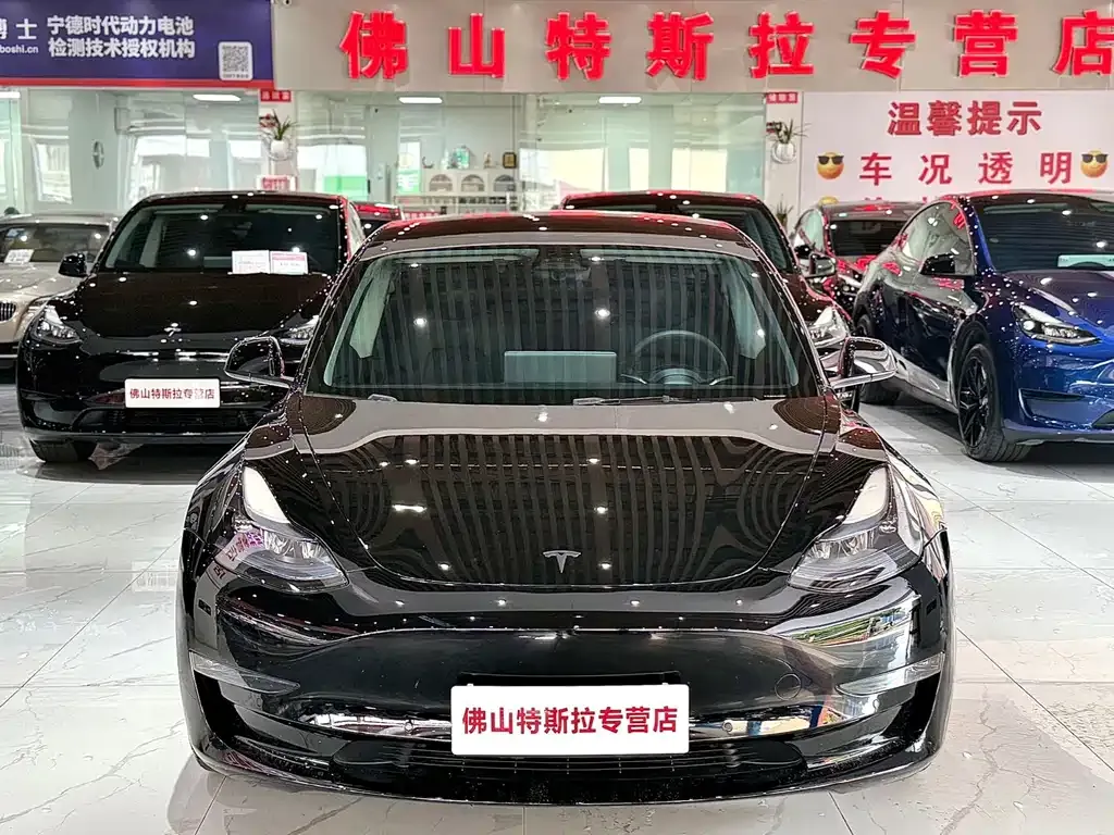 Tesla Model 3 — фото 2