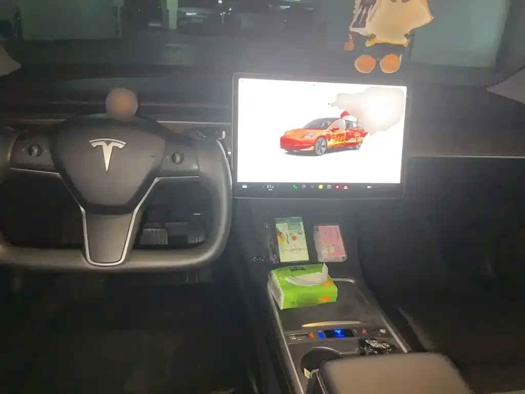 Tesla Model 3 — фото 4