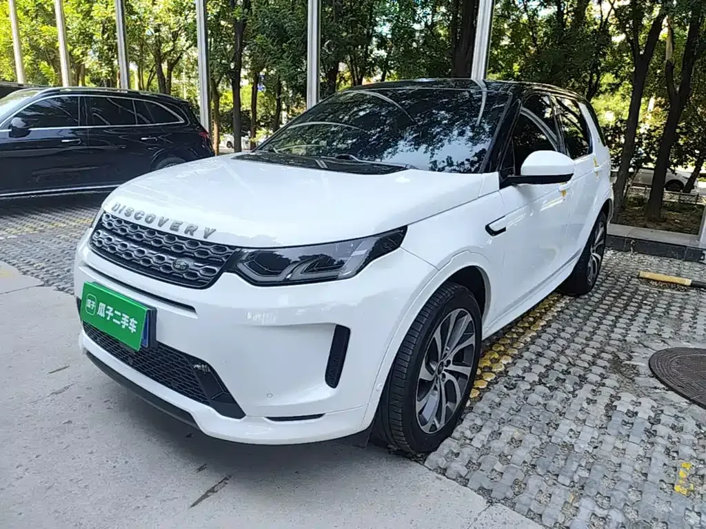 Land Rover Discovery Sport — фото 1
