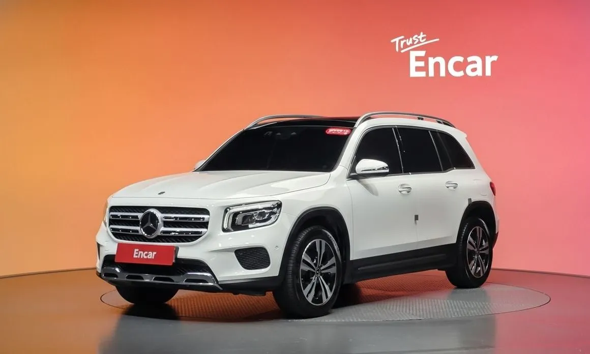 Mercedes-Benz GLB-Class — фото 1