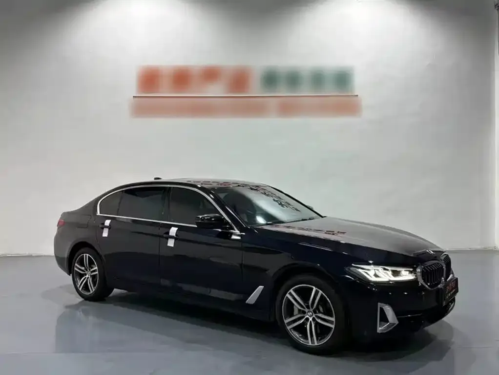 BMW 5 Series — фото 2