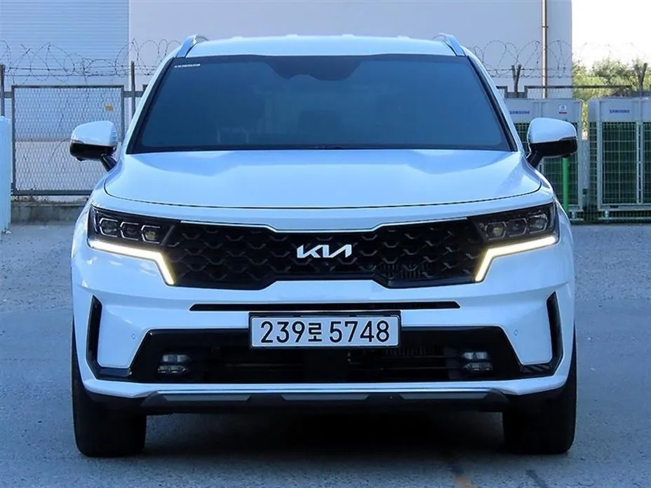 Kia Sorento — фото 1