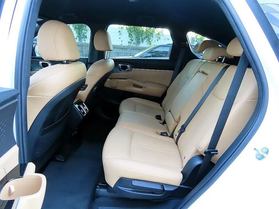 Kia Sorento — фото 3