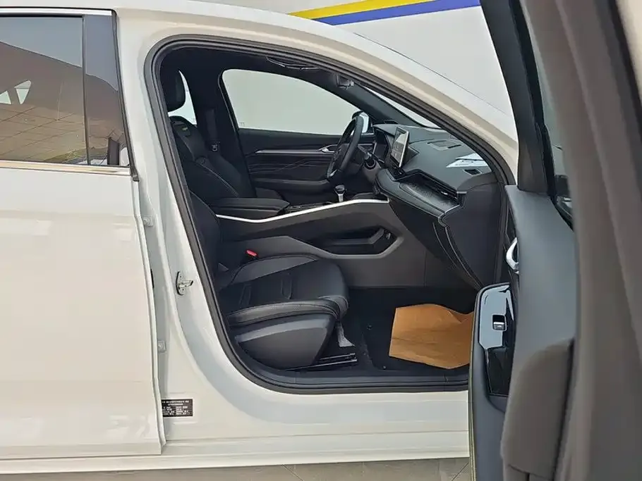 Geely Xingrui — фото 7