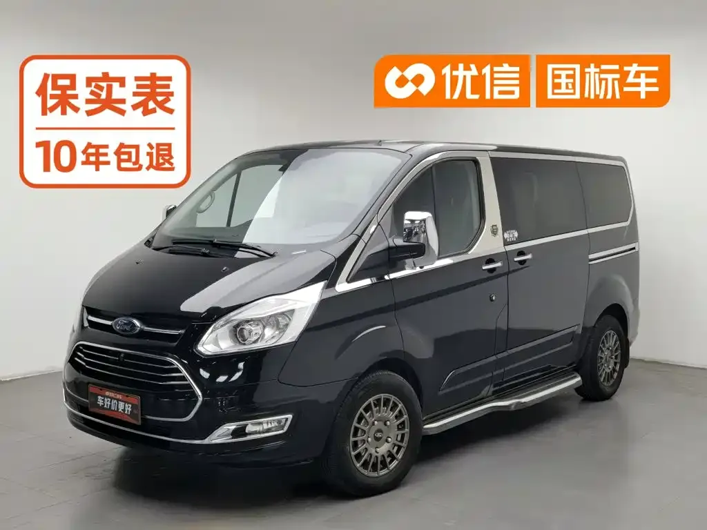 Ford Tourneo — фото 1