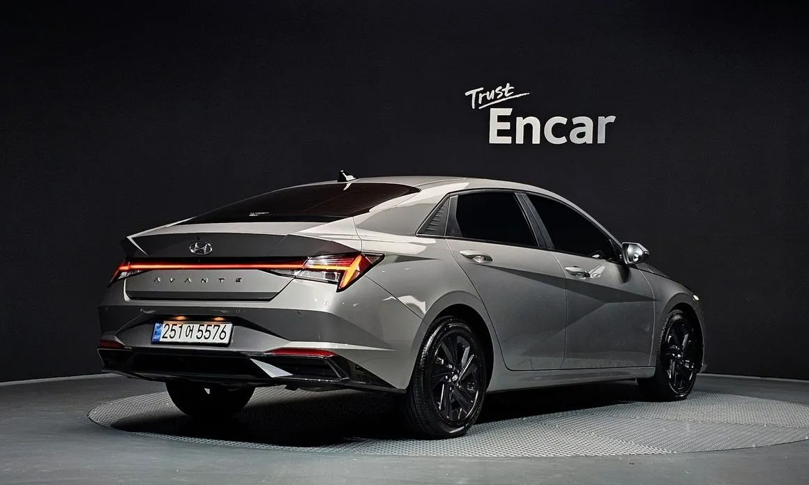Hyundai AVANTE — фото 2