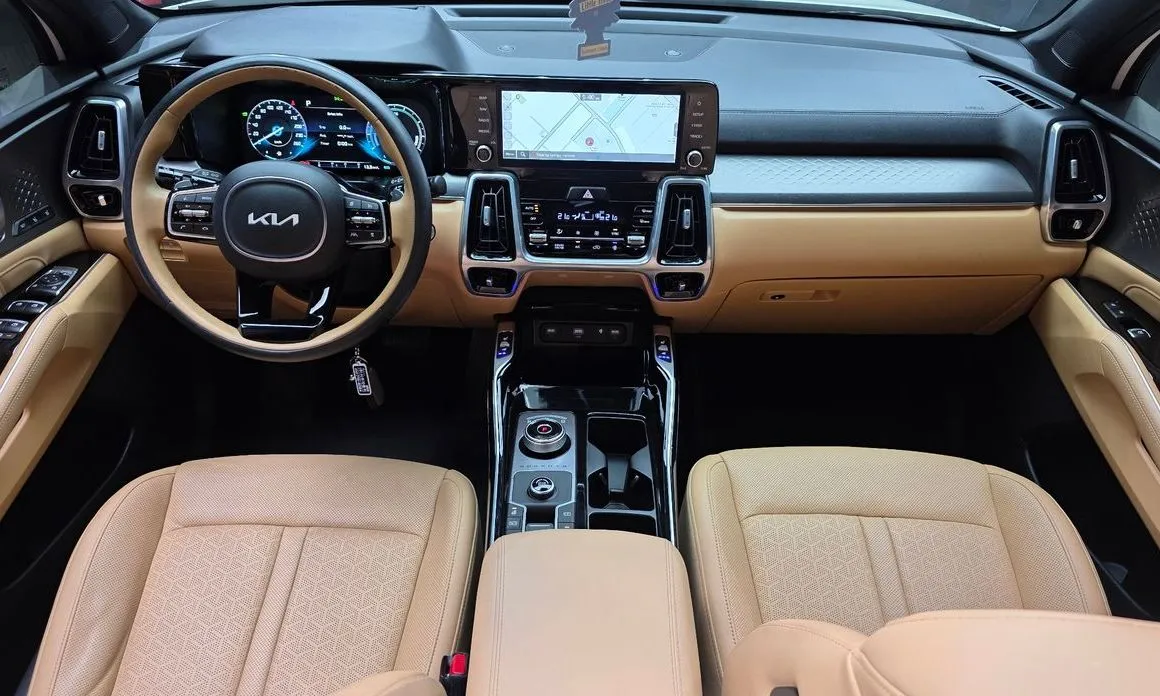 Kia Sorento — фото 8