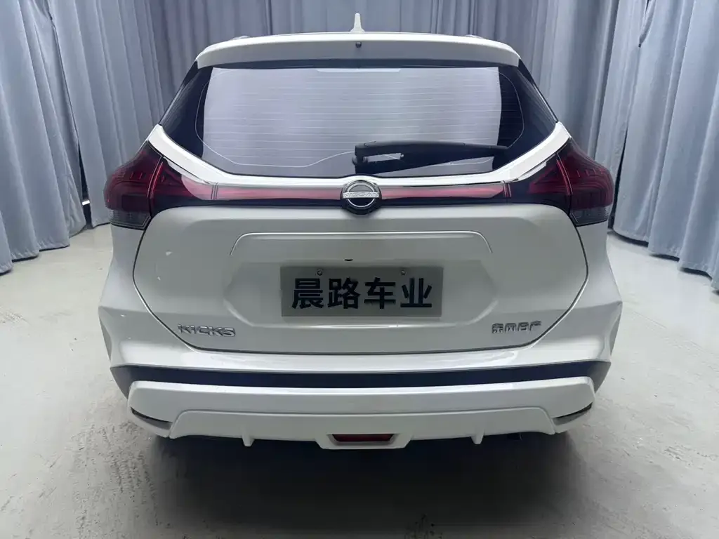 Nissan Kicks — фото 8