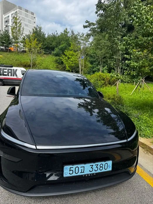 Tesla Model Y — фото 5