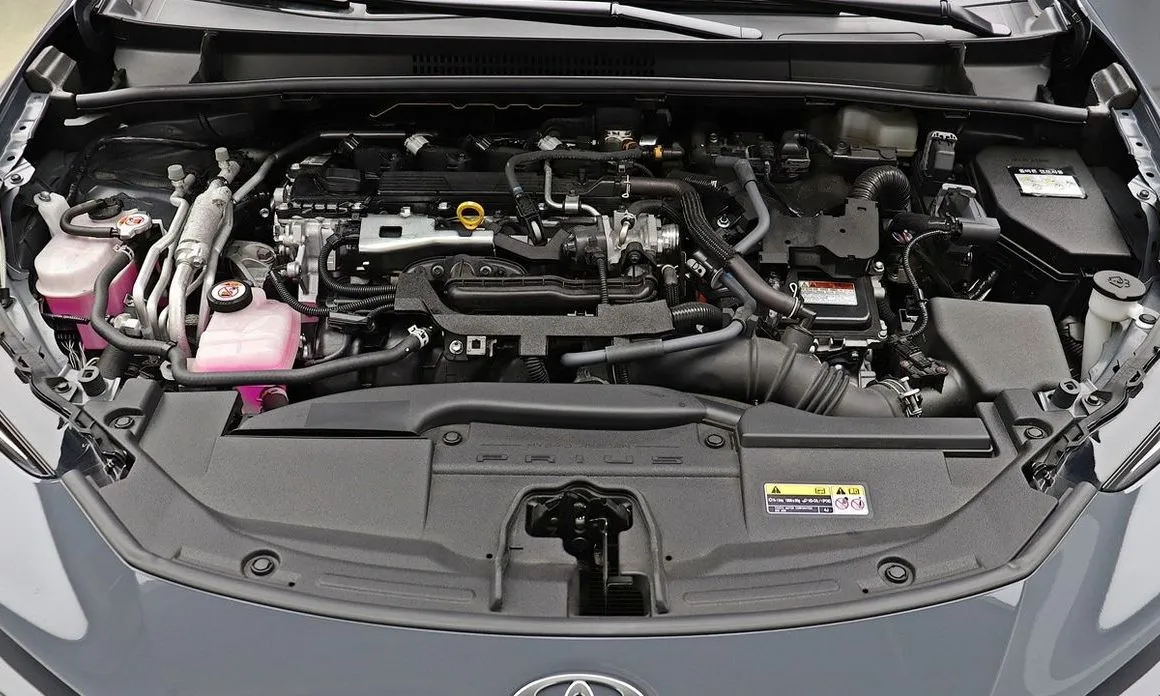 Toyota Prius — фото 6