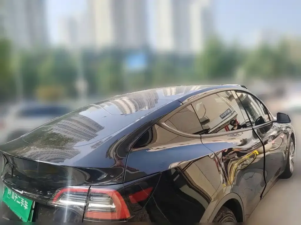 Tesla Model Y — фото 7