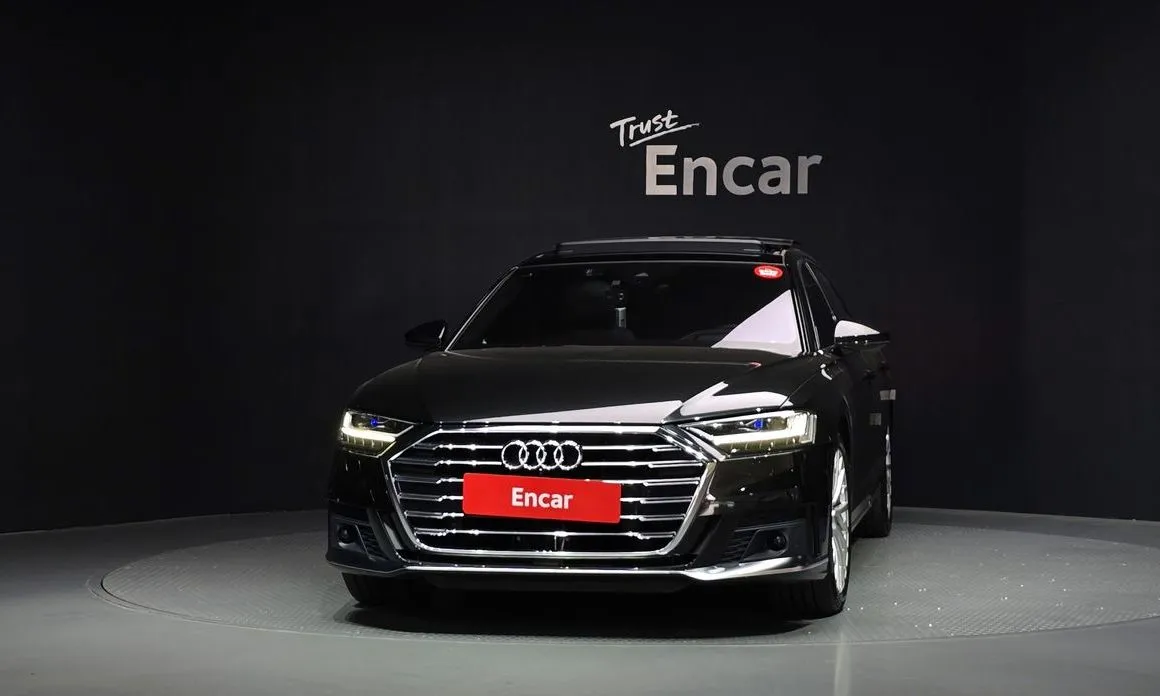Audi A8 — фото 5