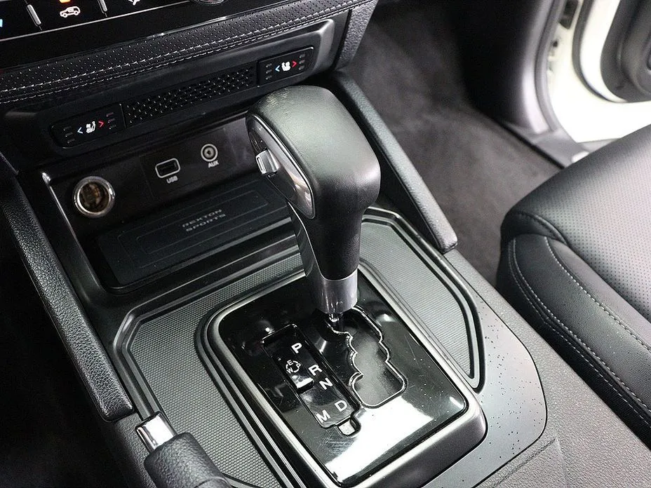 KG Mobility (Ssangyong) Rexton — фото 10