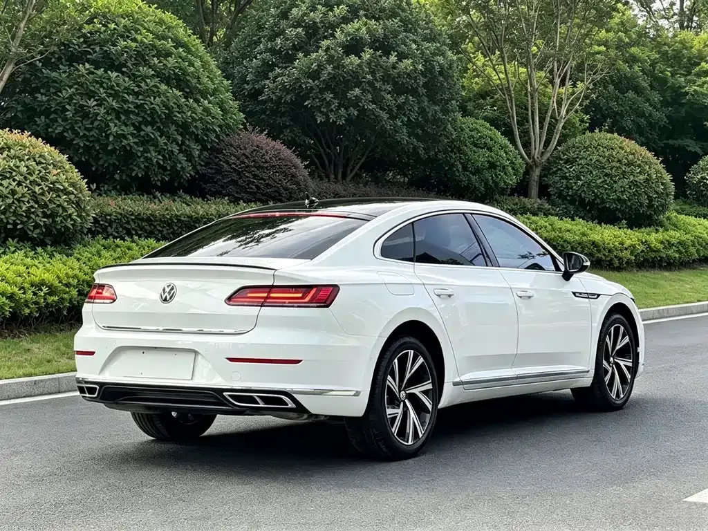 Volkswagen CC — фото 9